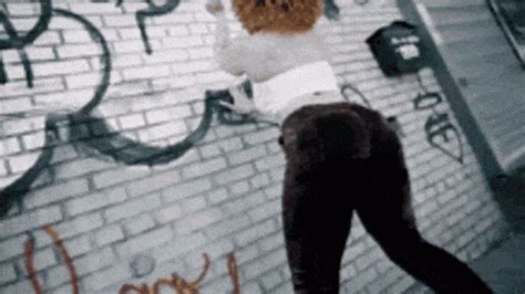 gyatt giff|Twerking .
